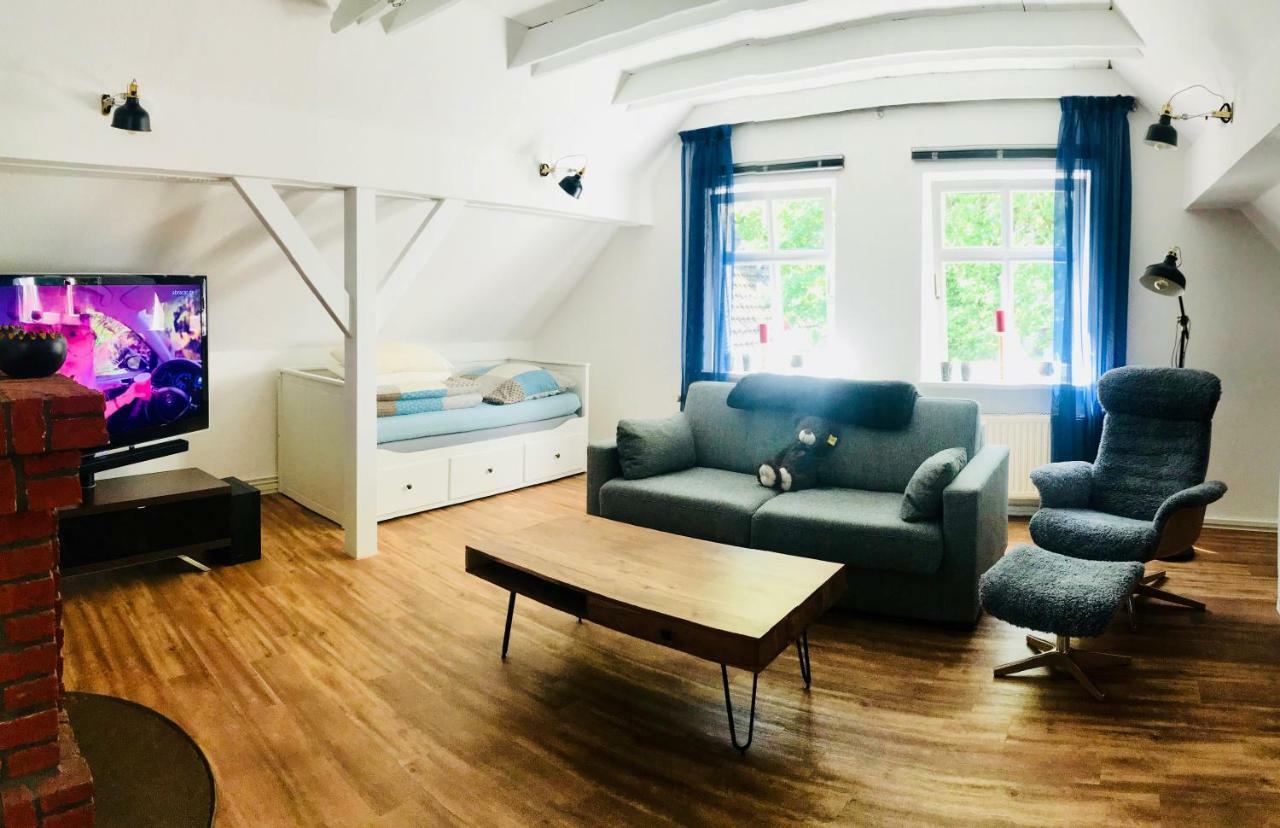 Altstadtmaerchen Apartment Leer Ngoại thất bức ảnh